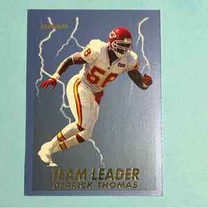 1993 Fleer Team Leader Kansas City Chiefs Derrick Thomas Card #2 of 5
